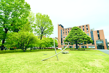 白百合女子大学