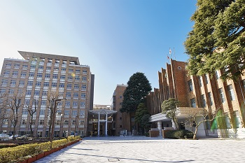 拓殖大学