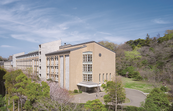 鎌倉女子大学